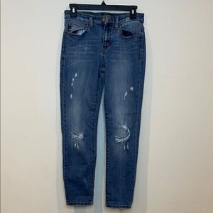 Judy Blue Distressed Ankle Jeans in Blue